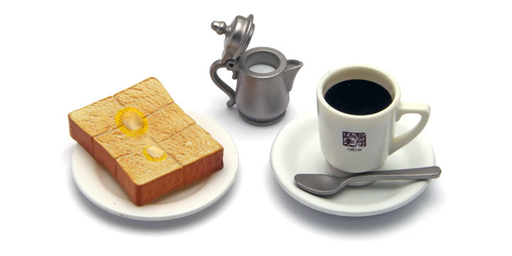 ホットコーヒーとバタートースト